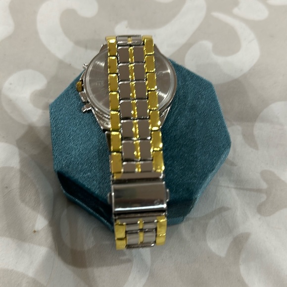 Women Men Fashion Gold wristwatch Bracelet Stainless Steel Analog Quartz - Picture 3 of 6